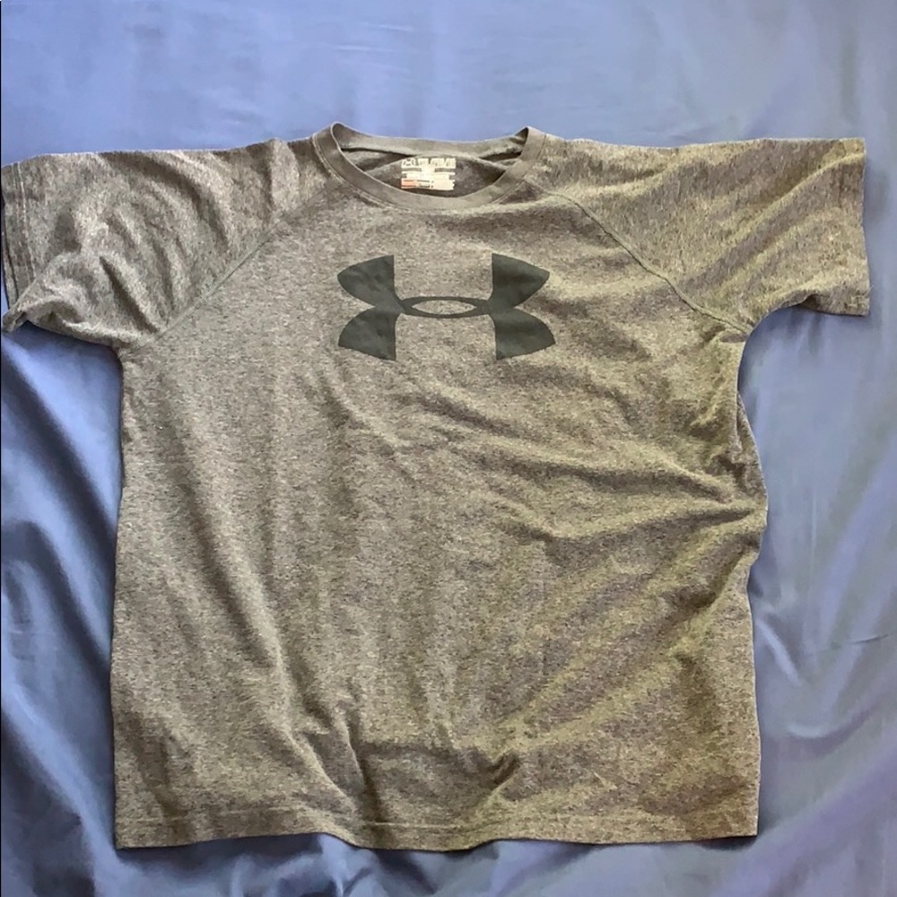 Under Armour dri-fit tee shirt